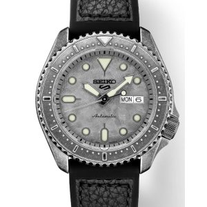 SEIKO 5 SPORTS LIGHT BLUE/GRAY PATTERNED DIAL MEN’S WATCH SRPE79